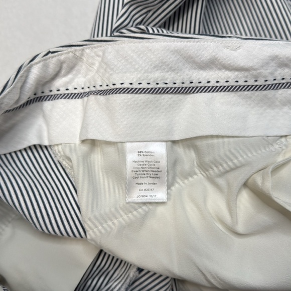 Talbots Women’s Capri Pants 12P Blue White Striped Signature Cotton Stretch - Picture 8 of 13